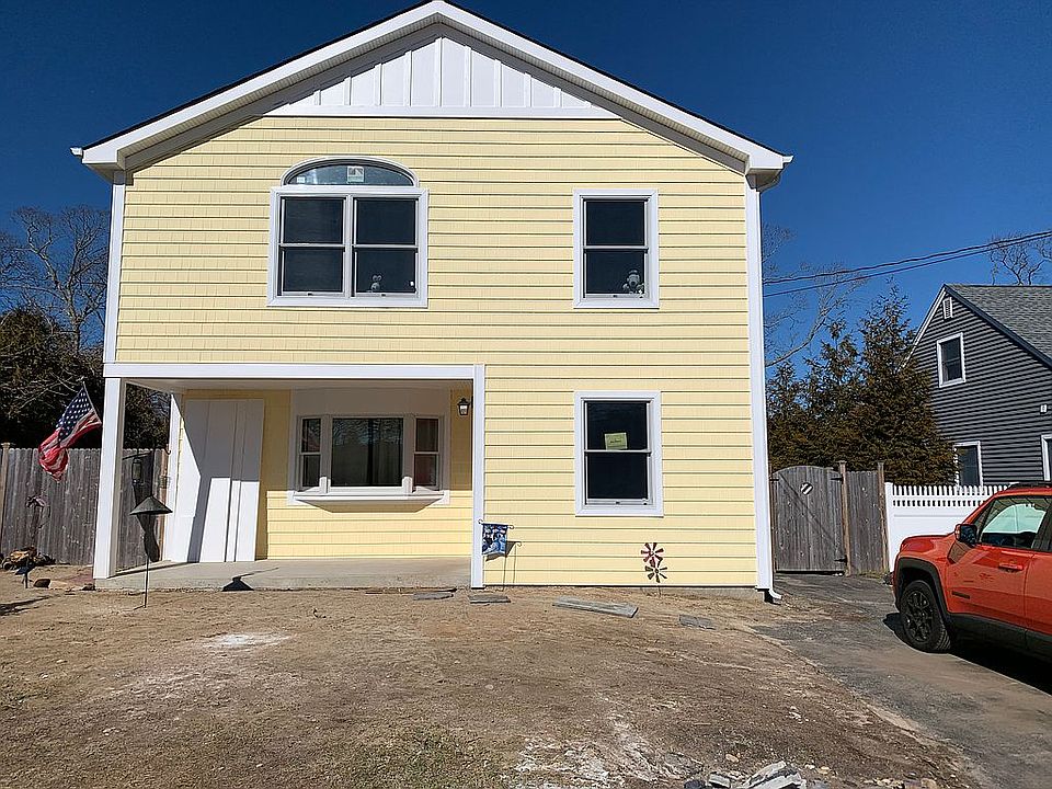 1st image of 68 Hollywood Dr