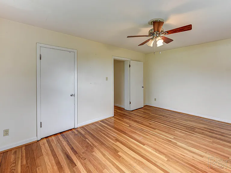 Eden Cliff Apartments — Photo 6