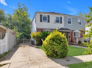 164-38 76th Road, Fresh Meadows, NY 11366