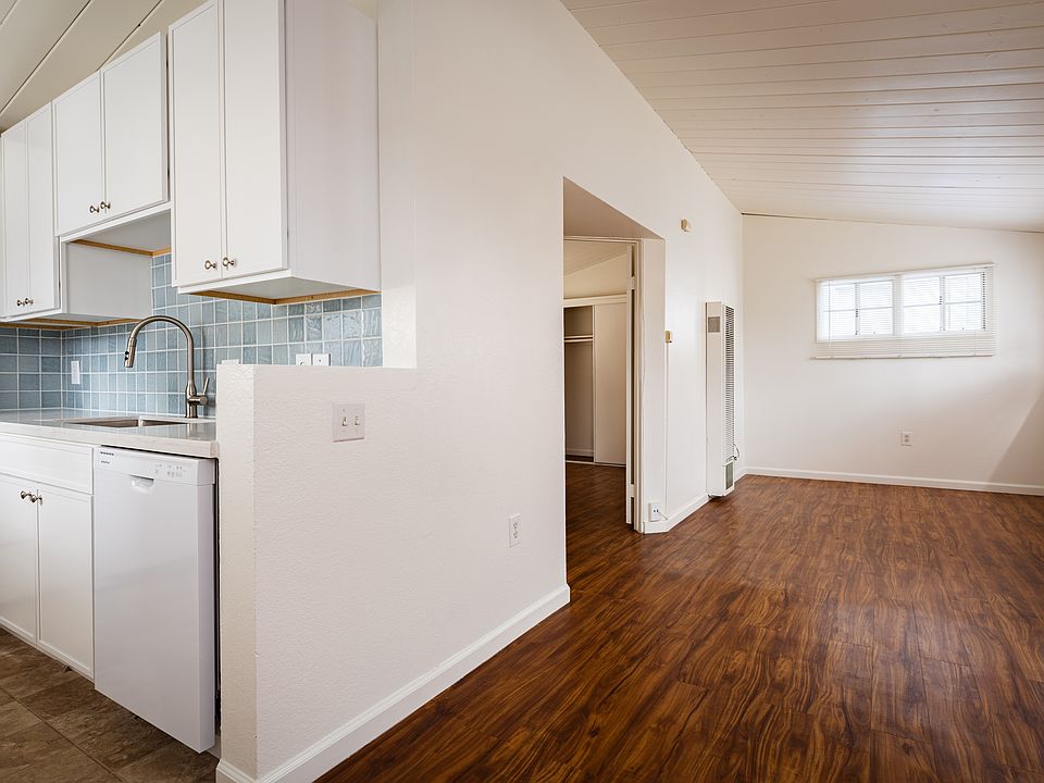 Living / Kitchen