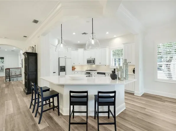 9097 Cherry Oaks TRL #201, NAPLES, FL 34114