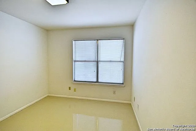 372 Camp Willow Rd — Photo 17