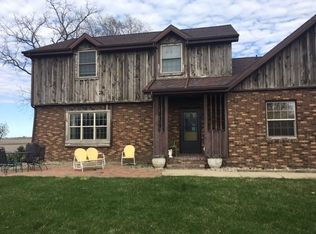 276 N 2400 East Rd, Wellington, IL 60973