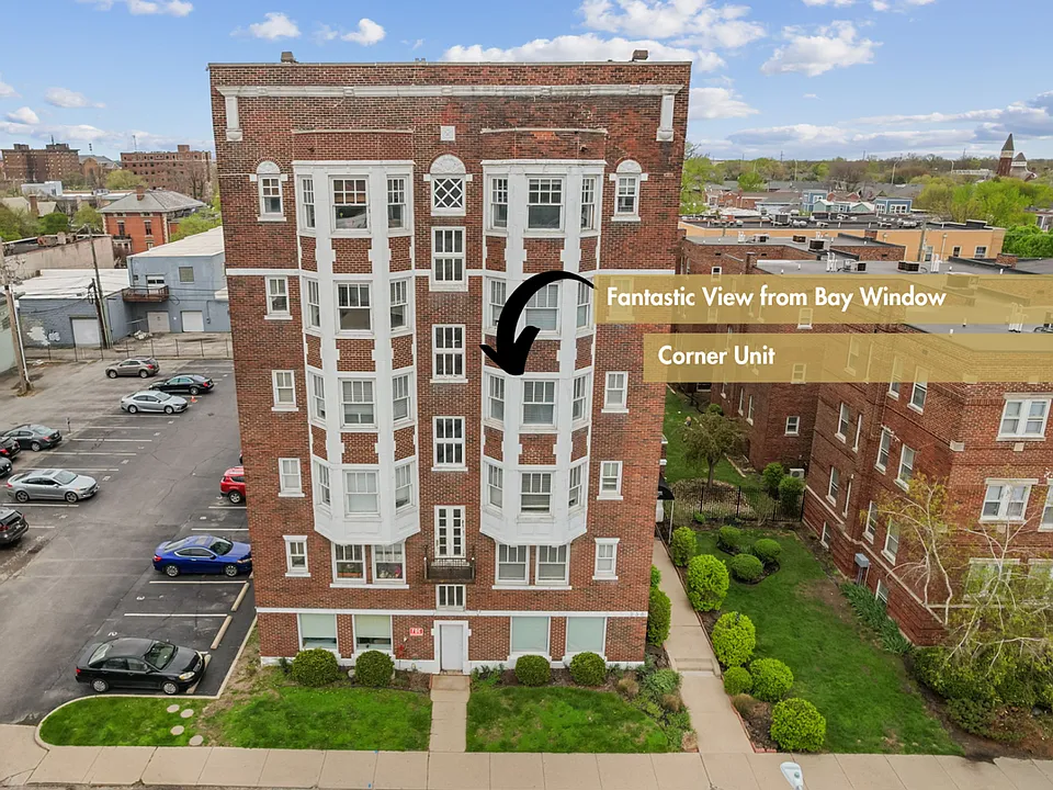 230 E 9th St #401