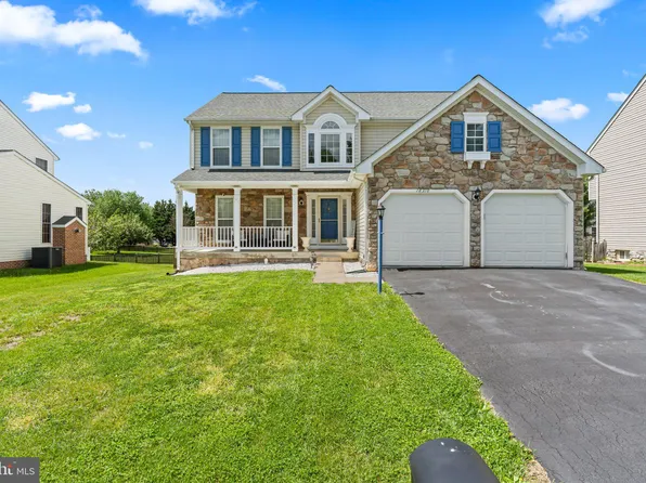 18318 Lyles Dr, Hagerstown, MD 21740
