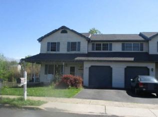 6078 Pond View Dr, Birdsboro, PA
