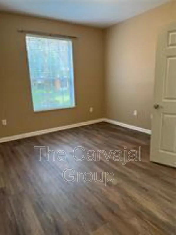 2 bed, 2.0 bath, 1112 sqft, $1,675 — Photo 2