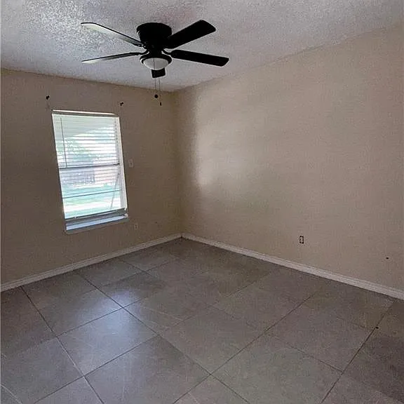 1003 Alta Vista Dr — Photo 11