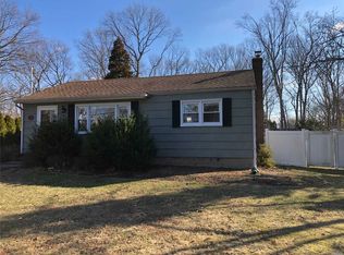 201 Northern Blvd, Saint James, NY 11780
