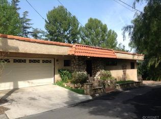 22471 Venido Rd, Woodland Hills, CA 91364