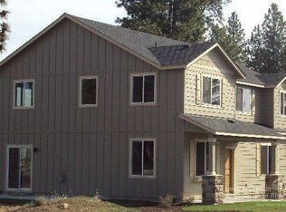 423 N Village Meadows Rd #18, Sisters, OR 97759