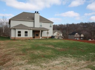 1534 Raven Rd, Clarksville, TN 37042