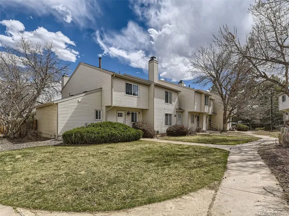 4240 S Mobile Circle #B, Aurora, CO 80013