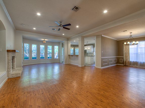 Living Room/Dining Room