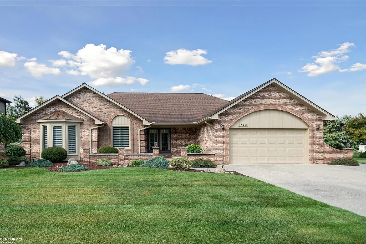 12491 Cedar Ct photo 1