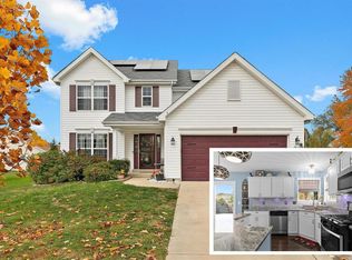 3 Ridgeway Meadow Dr, Fairview Heights, IL 62208