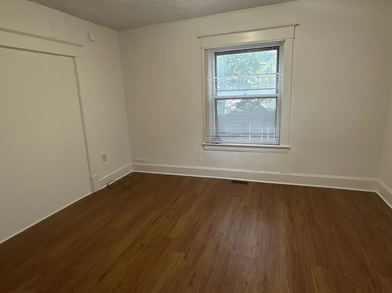 5 bed, $2,900 — Photo 3