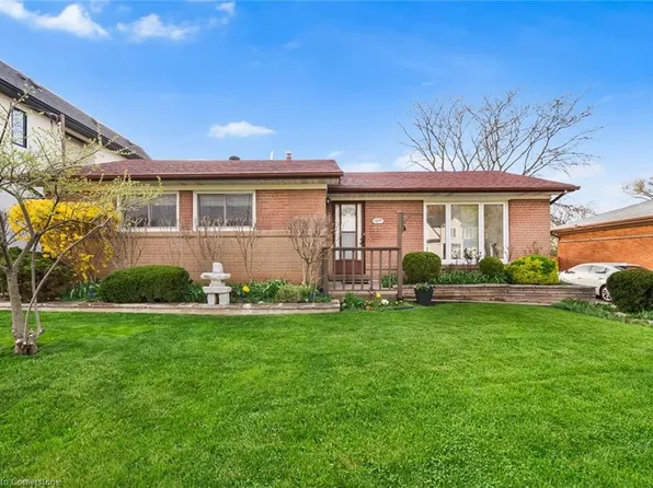 1377 Bridge Rd, Oakville, ON L6L 2C8