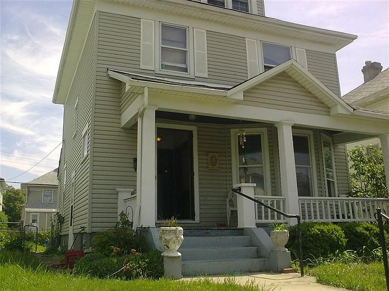 2nd image of 654 Carlisle Ave