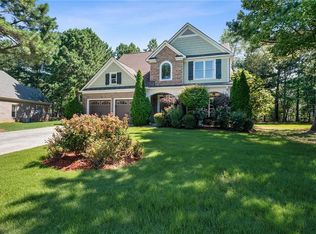 3990 Fredricksberg Ct, Loganville, GA 30052