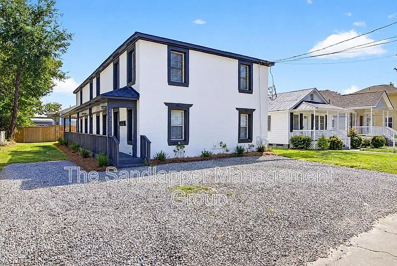1 bed, 1.5 bath, 1000 sqft, $1,375 — Photo 4