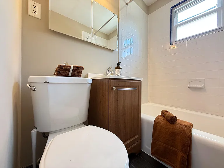 182 W Roosevelt Blvd #1/2-1 — Photo 11