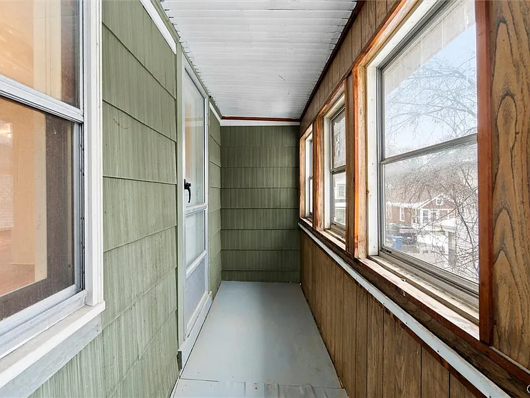 104 Kincaid Ave — Photo 8