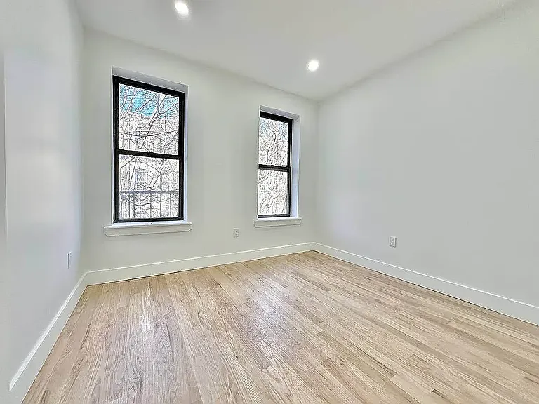 860 Hart St #1E — Photo 1