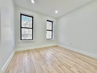 860 Hart Street, #1E