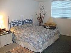 4th image of 1830 N Lauderdale Avenue #4103