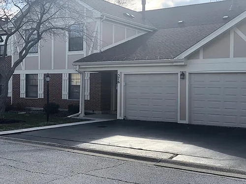576 Greystone Ln #C2 Photo 1