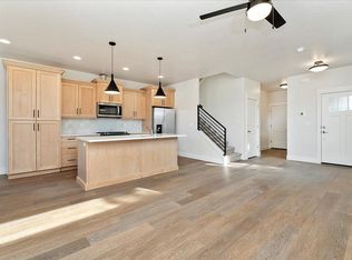 1317 N Meadowglen Ave, Meridian, ID 83642