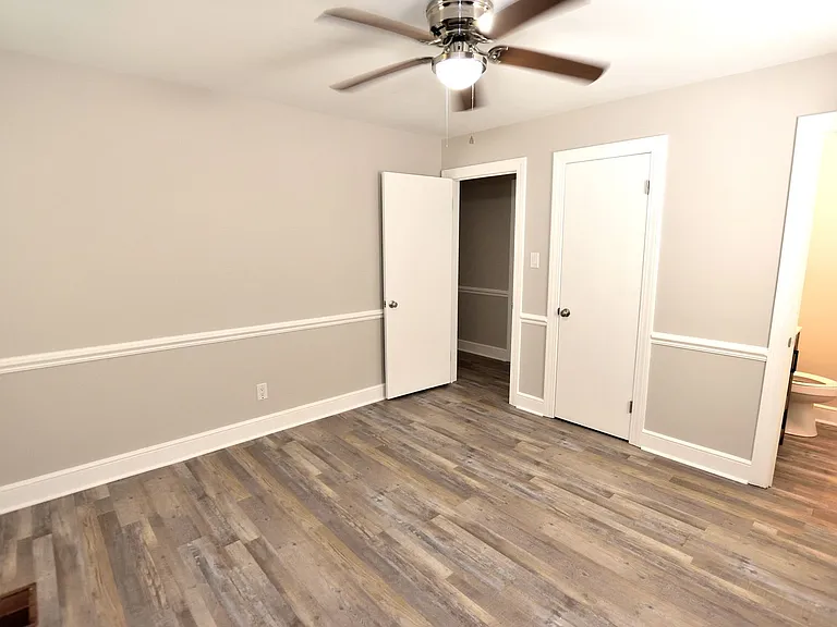 708 Cedarbrook Dr — Photo 15
