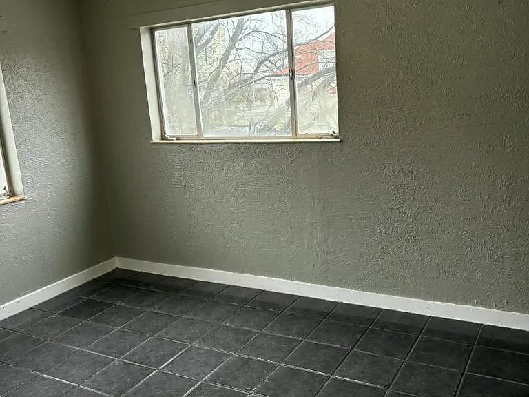 Unit Photo