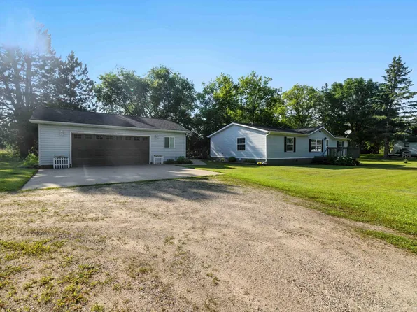 518 1/2 W 4th St S, Pillager, MN 56473