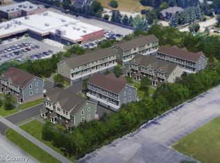 4931 Treeside Ln #15, Troy, MI 48098