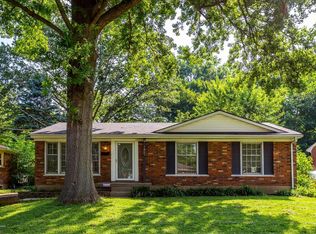 1807 Westmoorland Way, Lyndon, KY 40242