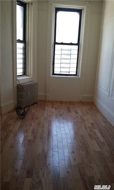 1st image of 193 Stockholm St