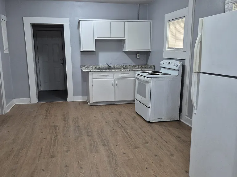 3222 Warrington St — Photo 14