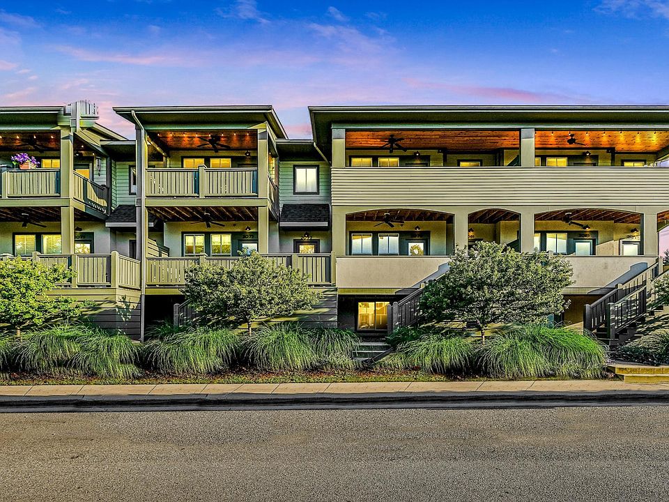 1st image of 2079 Celadon Dr NE #82
