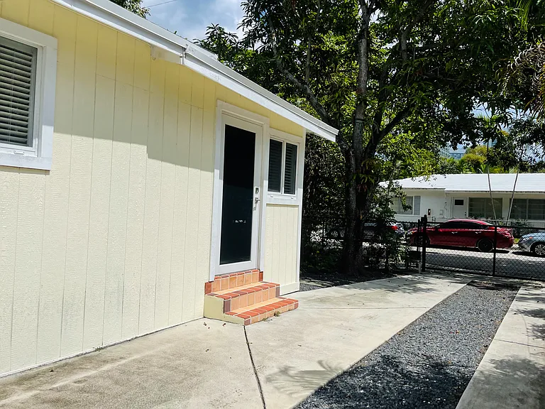 3010 NW 1st Ave — Photo 10