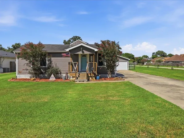 778 South Ave, Port Neches, TX 77651