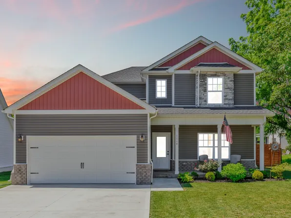 1114 Johnson St, Burns, TN 37029