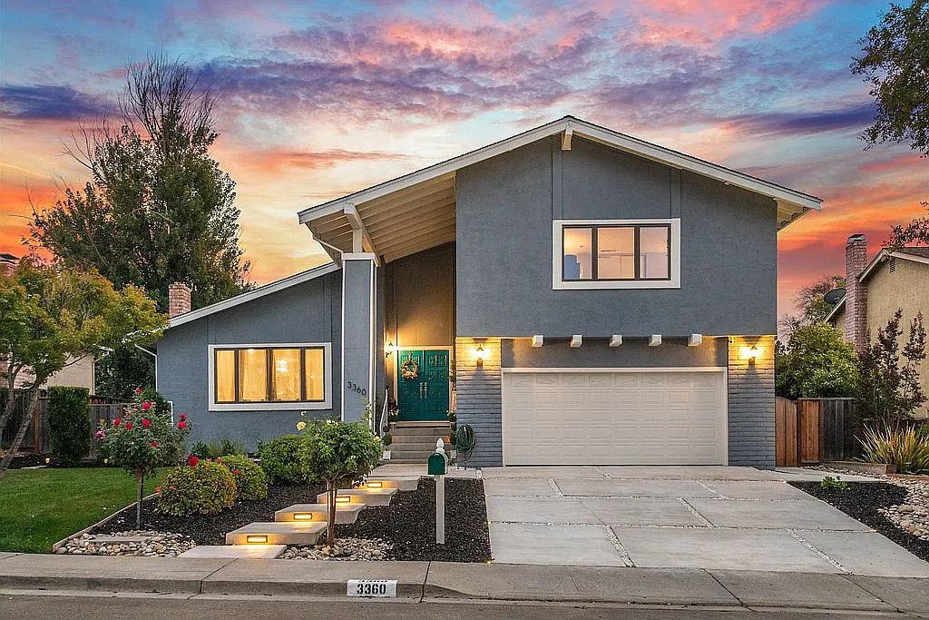 3360 Camarones Pl photo 1