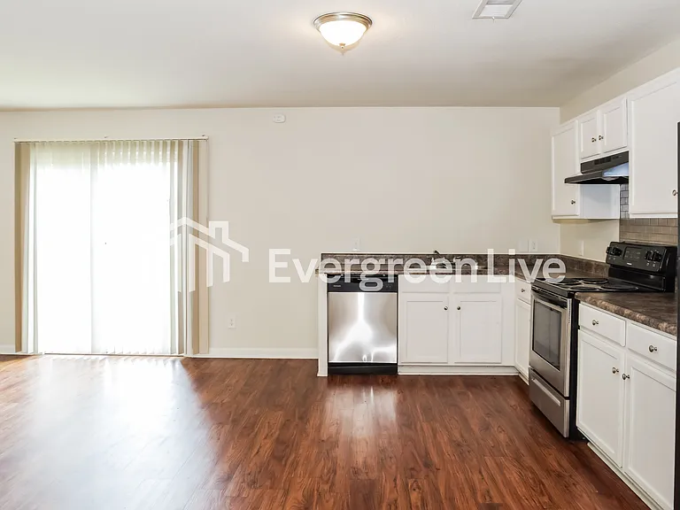 28095 Chasebrook Dr — Photo 5