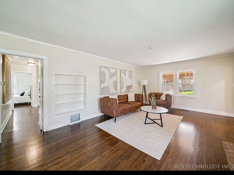 1139 S Canton Ave — Photo 3