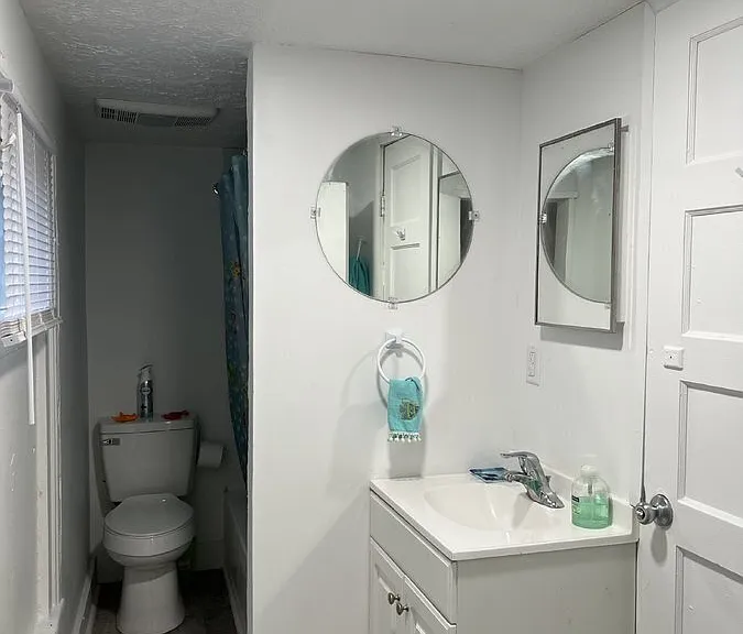 5446 Gov Barbour St #2 — Photo 7