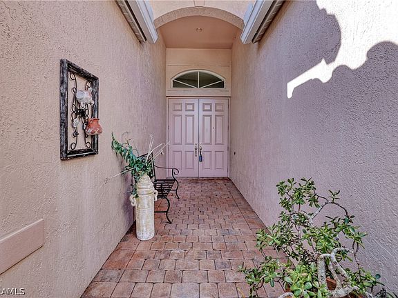 4th image of 9568 Lismore Ln