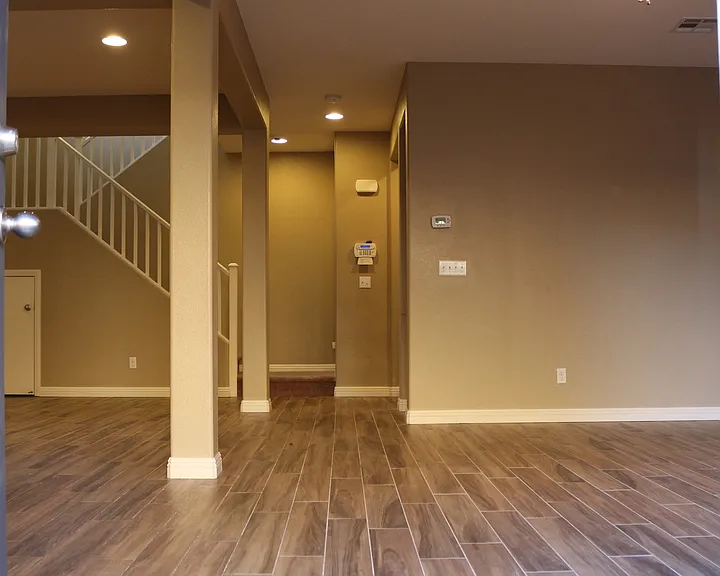 10842 Dobbs Ave — Photo 10