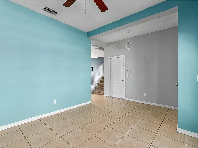 2572 Limerick Cir — Photo 8